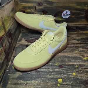 Nike‎ Field General "Butter" Women's IF1743-700 Yellow Size 11 New